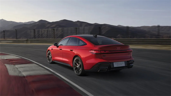 全新上汽奥迪A5L Sportback正式上市，限时臻享价25.99万元起